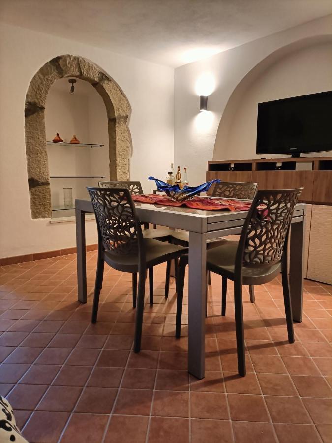 Apartamento Locazione Turistica La Gesualda Castelnuovo Magra Exterior foto